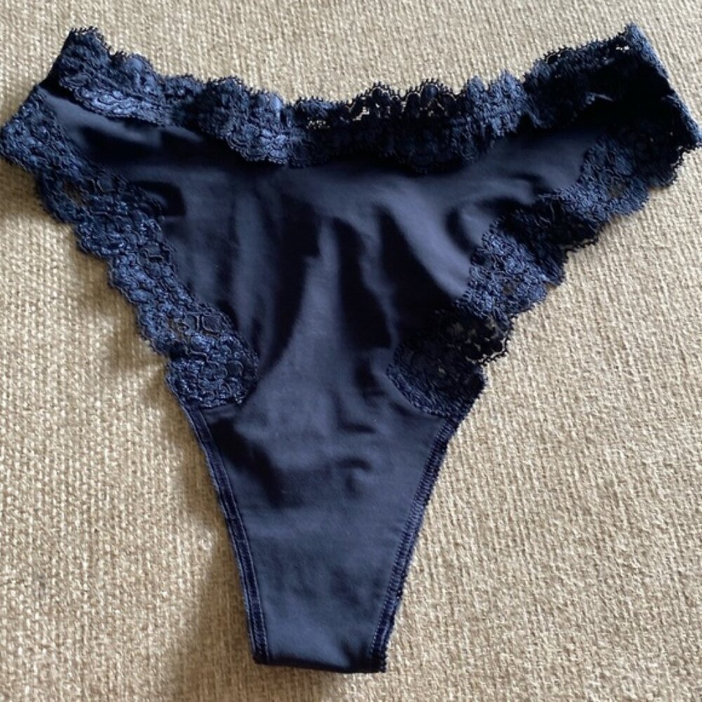 LA PERLA midnight navy lace thong panty gstring 8